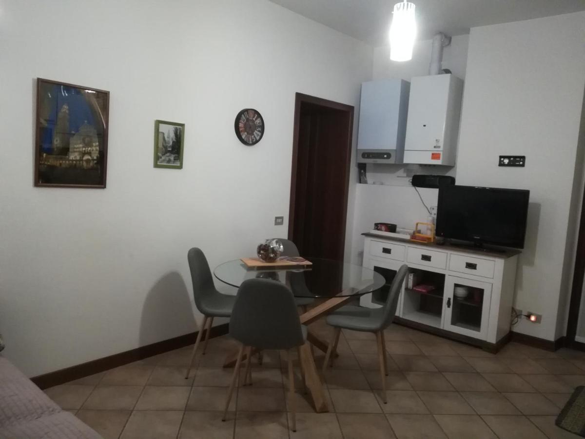 Bilocale Vicino Al Teatro Ponchielli Apartman Cremona Kültér fotó