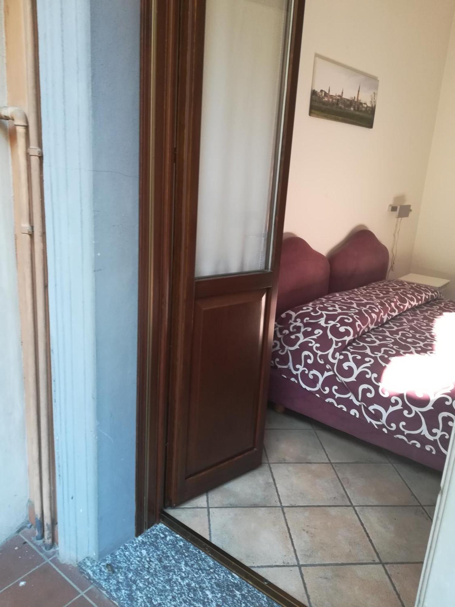 Bilocale Vicino Al Teatro Ponchielli Apartman Cremona Kültér fotó